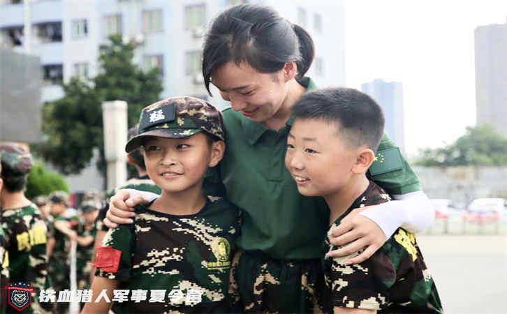 铁血猎人军事夏令营图片 (8).jpg